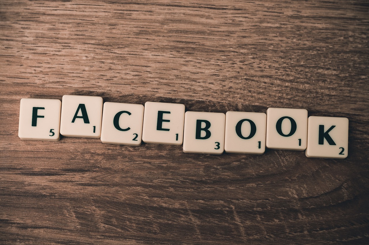 découvrez l'art de la communication : conseils, techniques et outils pour améliorer vos échanges personnels et professionnels. maîtrisez l'expression orale et écrite pour réussir vos interactions au quotidien.