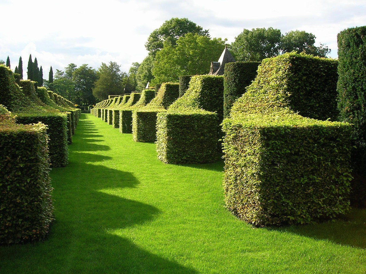 découvrez le rôle, les missions et les avantages d’un comité d’entreprise : représentation des salariés, organisation d’activités sociales et économiques, gestion des œuvres sociales et conseils pour les employés et employeurs.