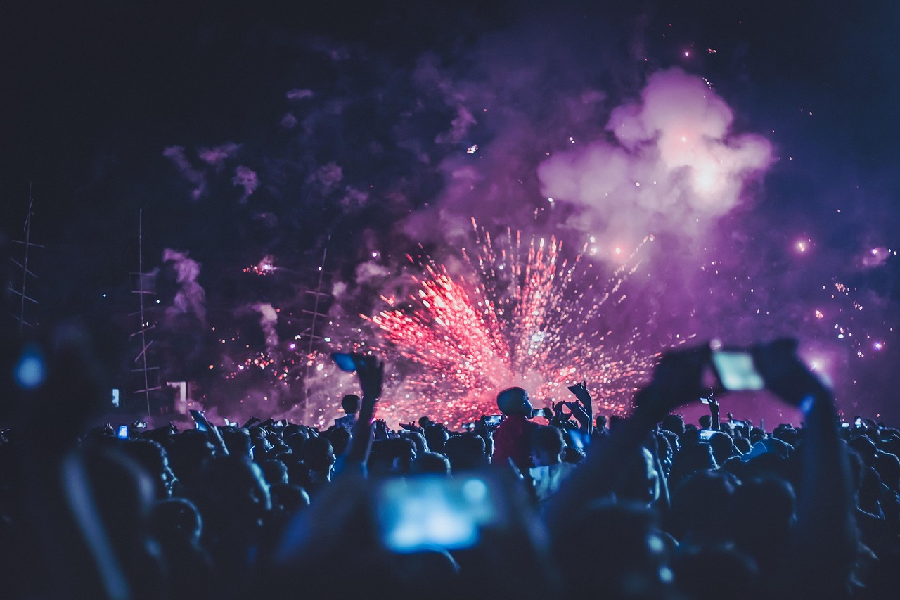 découvrez les meilleurs spectacles à ne pas manquer : théâtre, comédies musicales, concerts et shows pour tous les goûts et tous les âges. réservez vos places dès maintenant !