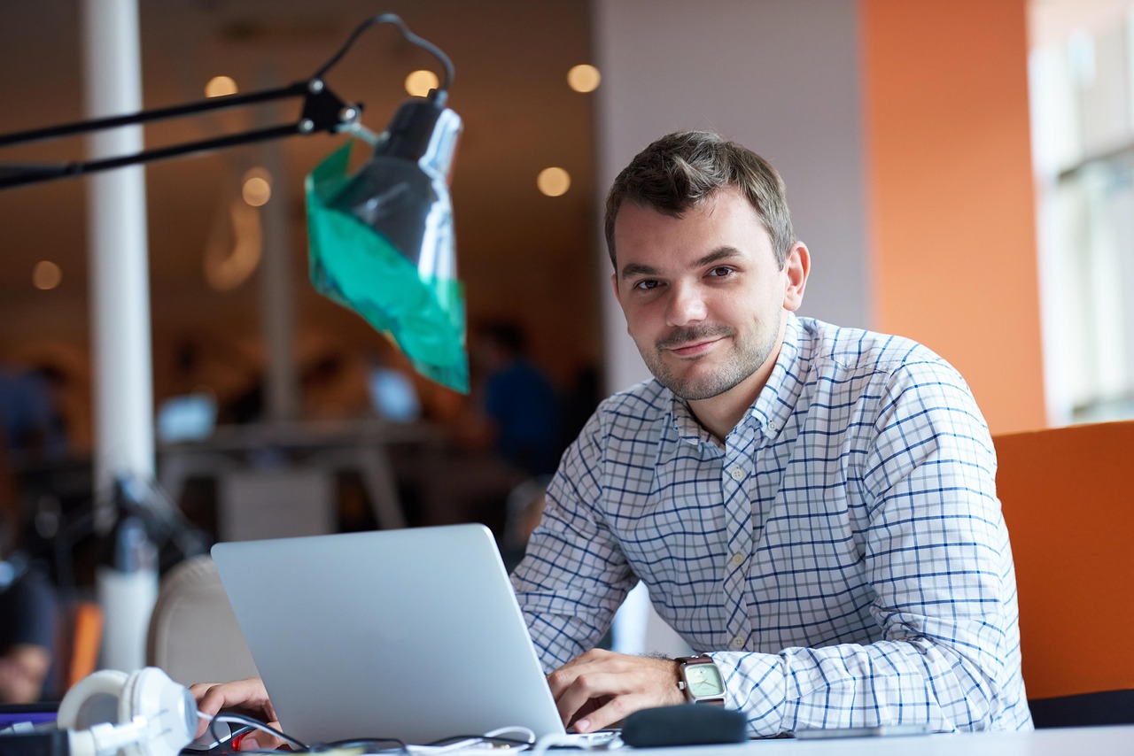 découvrez les différents avantages offerts aux employés : assurances, congés, épargne salariale, bien-être au travail et solutions pour fidéliser vos talents en entreprise.