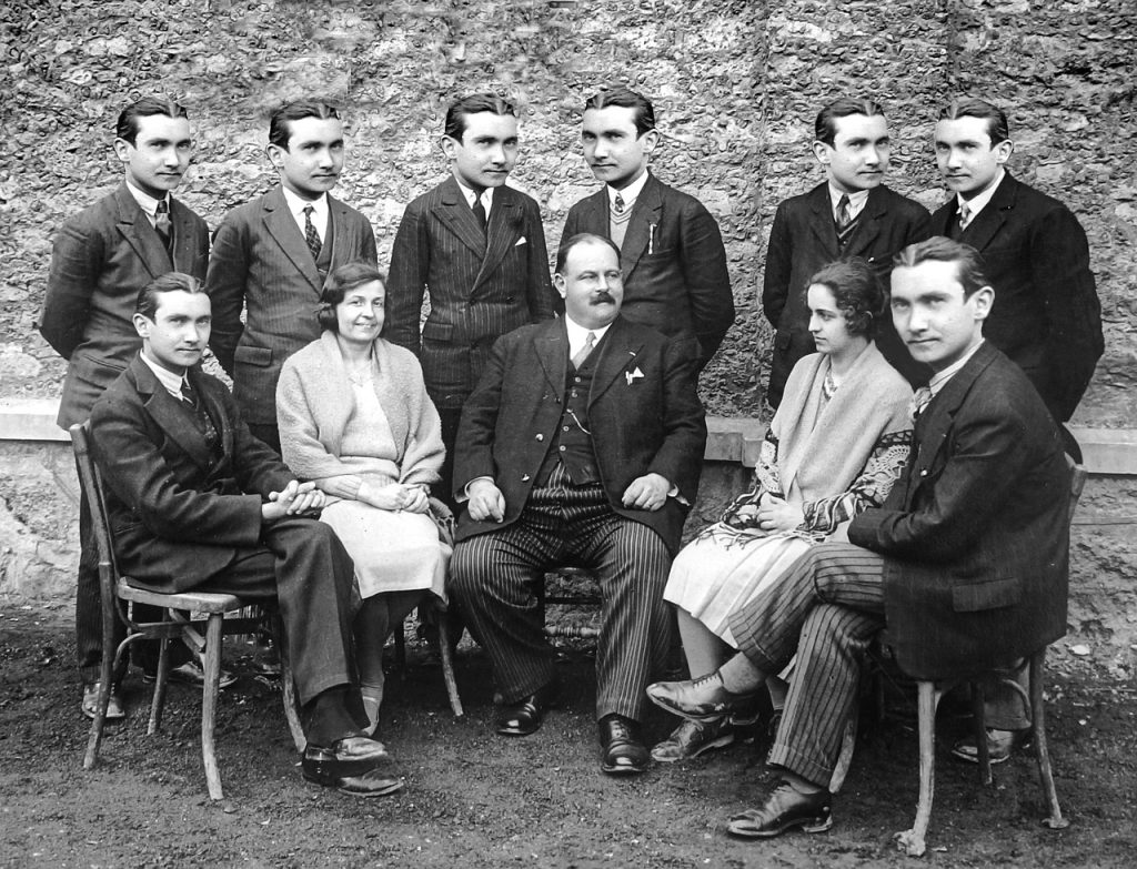 d&eacute;couvrez le r&ocirc;le, les missions et le fonctionnement du comit&eacute; d'entreprise : avantages pour les salari&eacute;s, organisation des activit&eacute;s sociales et consultation sur les d&eacute;cisions majeures de l'entreprise.